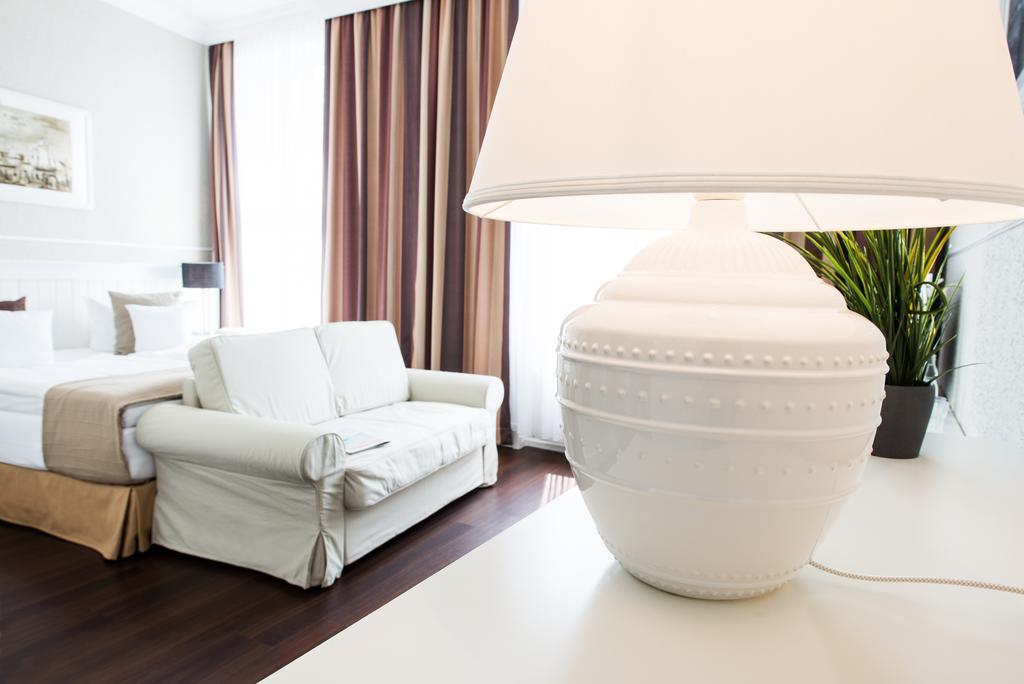 Hotel Щралзунд Екстериор снимка