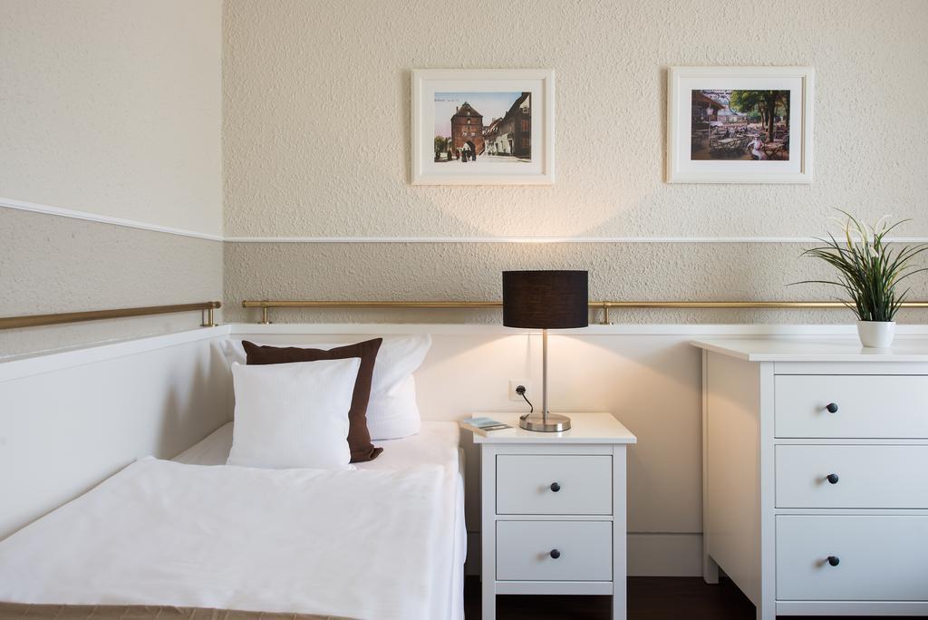 Hotel Щралзунд Екстериор снимка