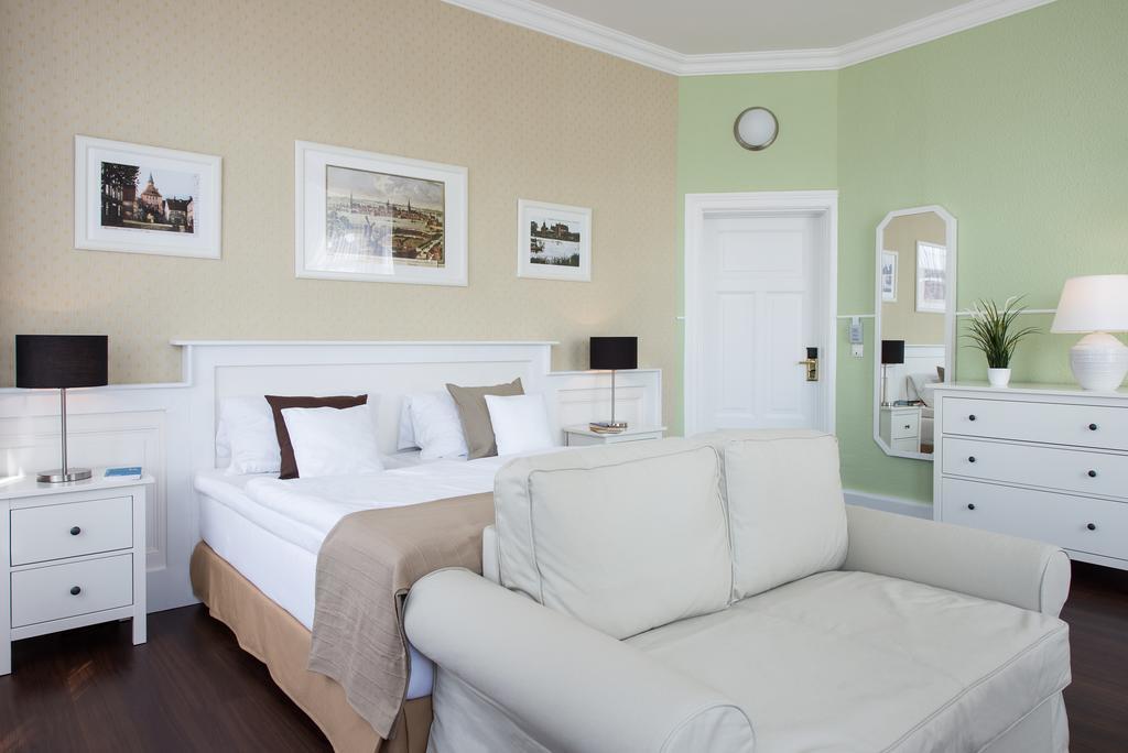 Hotel Щралзунд Екстериор снимка