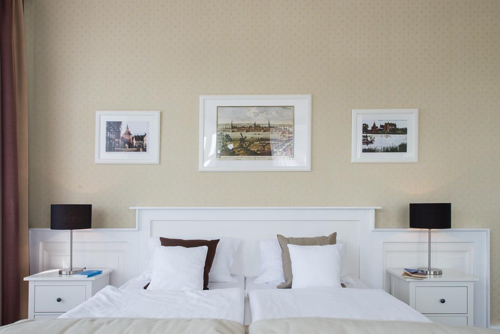 Hotel Щралзунд Екстериор снимка