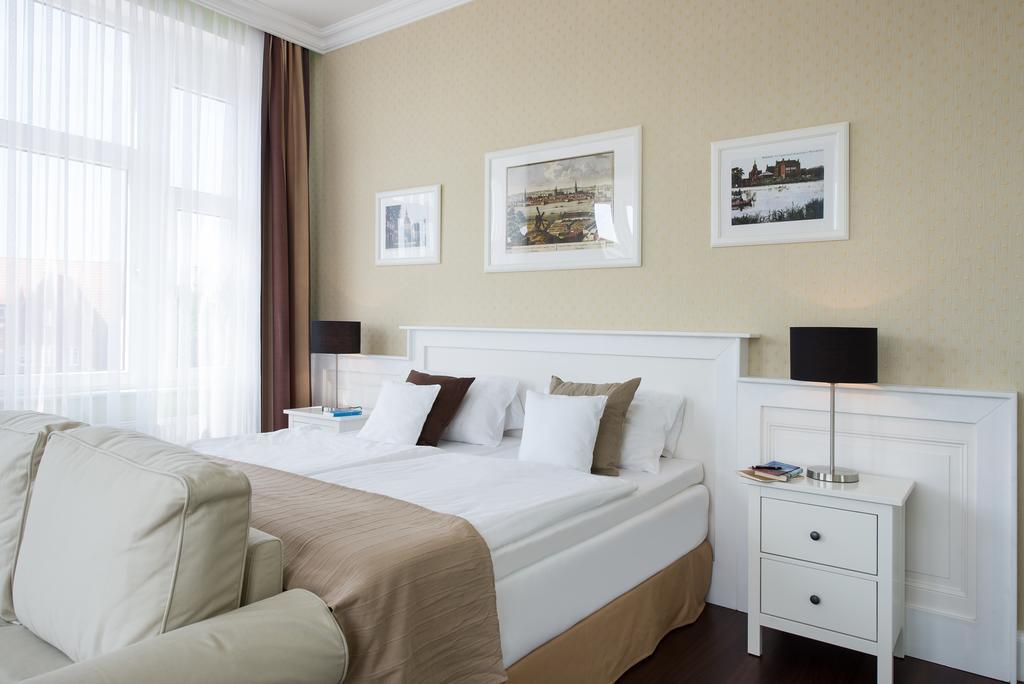 Hotel Щралзунд Екстериор снимка