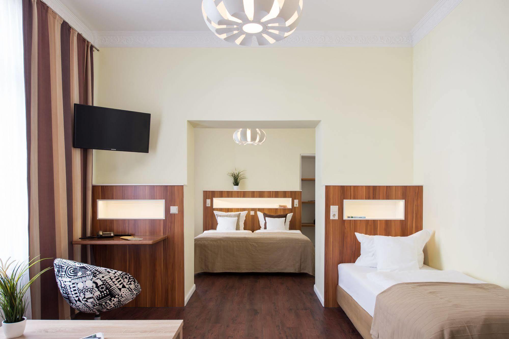 Hotel Щралзунд Екстериор снимка